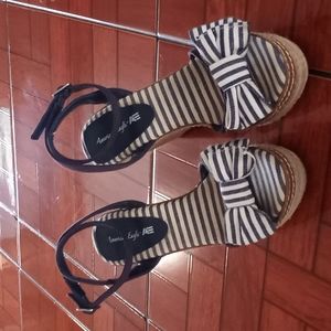 American Eagle White and Navy Stripe Canvas 4 Inches Wedges Size 5W